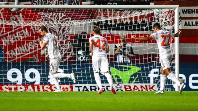 华体会免费注册 凯恩意外战胜快船，比赛规则变更引爆全场！赢得满堂喝彩