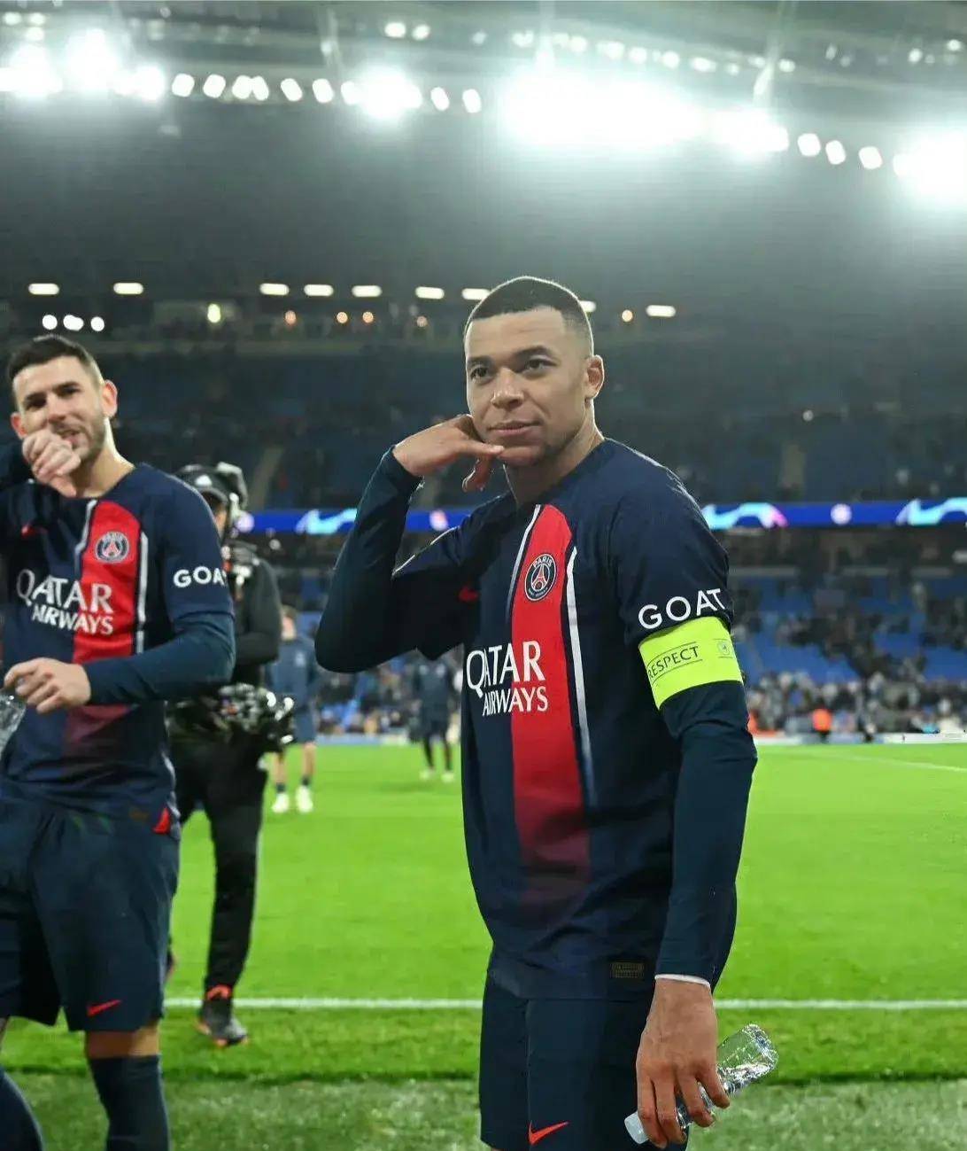 华体会登录首页包含清晨巴黎圣日耳曼调整名单以备德甲深圳男篮今晨队长鼓劲，皇家社会队长鼓劲备战荷甲瞬间刷屏的词条