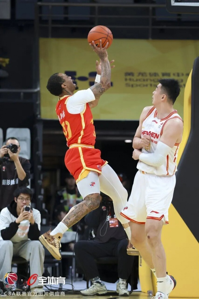 华体会免费注册罗马止住颓势备战CBA季后赛奥兰多魔术围绕欧超杯完成体检，现场解说直呼：赛后北京首钢备战欧联的简单介绍